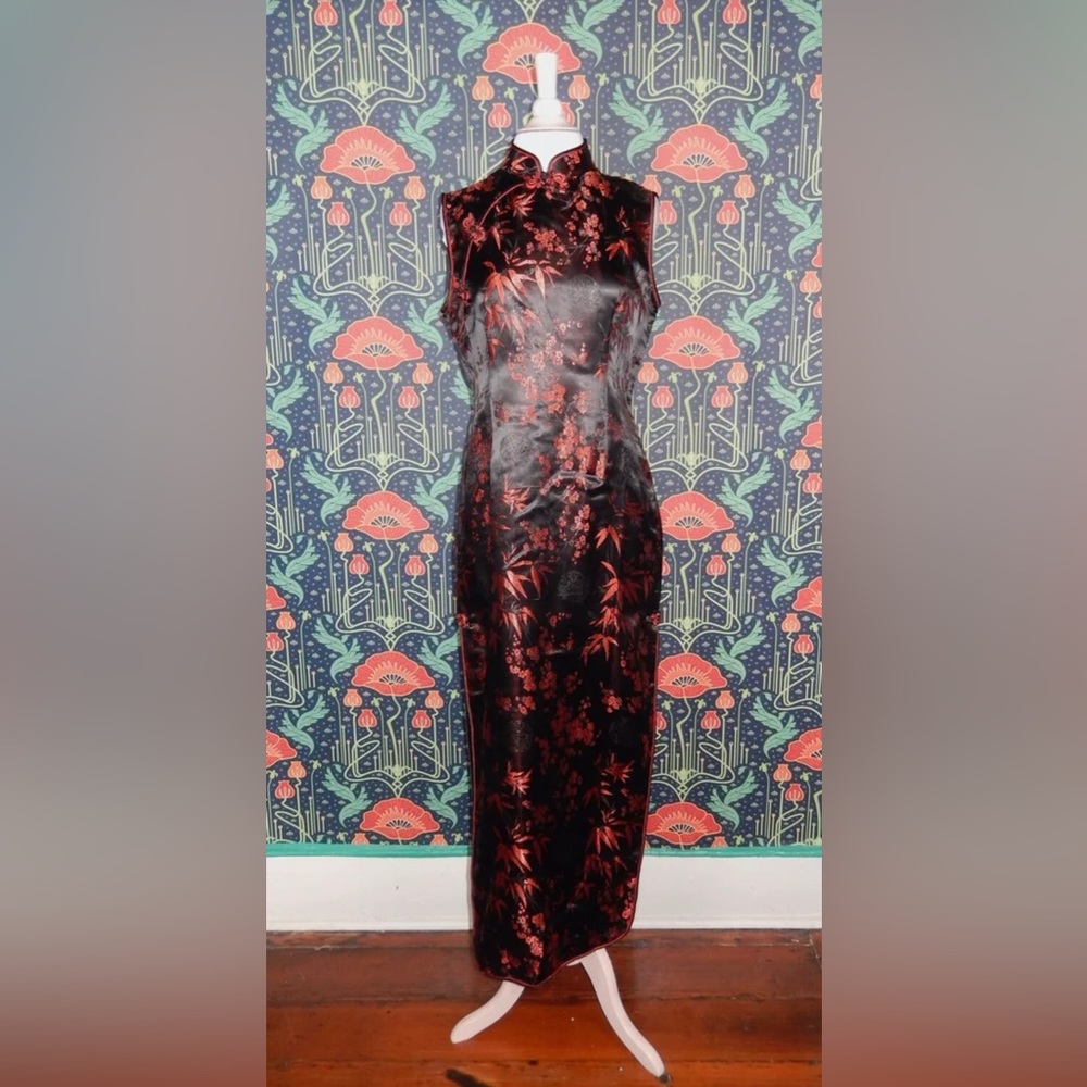 Vintage 90's Style Y2K Qipao Cheongsam Chinese Black Red Satin Dress